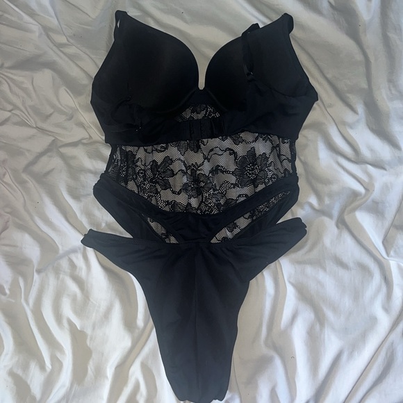 Victoria’s Secret Lace Bodysuit - Picture 3 of 4